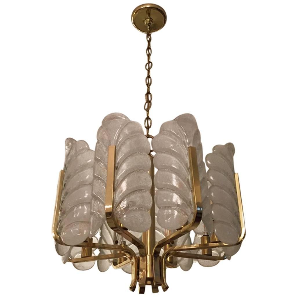Lampadario in ottone con foglie di vetro di Carl Fagerlund di Orrefors, anni '50 in vendita