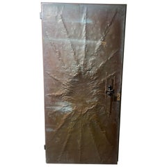 Une porte exceptionnelle en cuivre