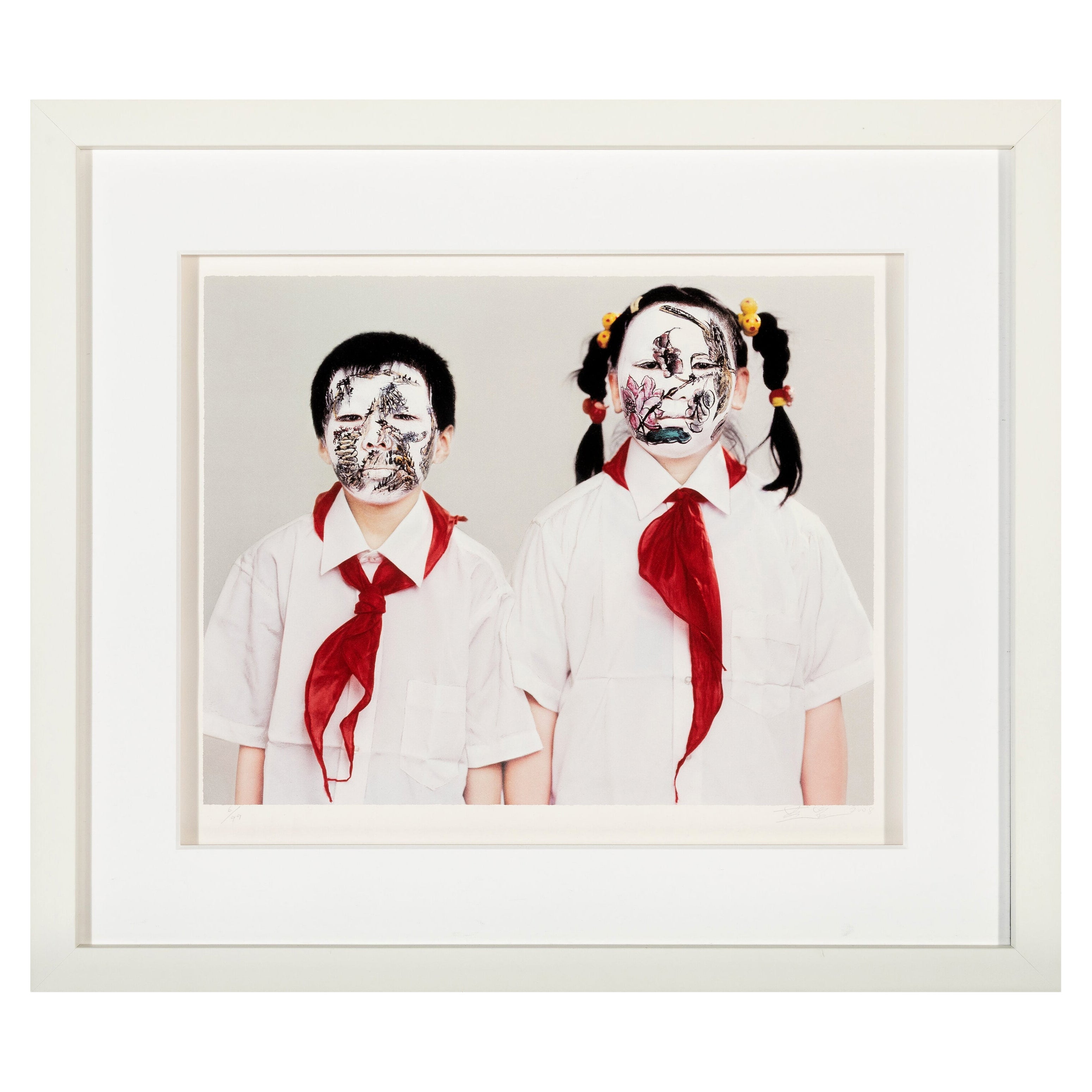 Photographie contemporaine encadrée et éditée de Huang Yan en vente