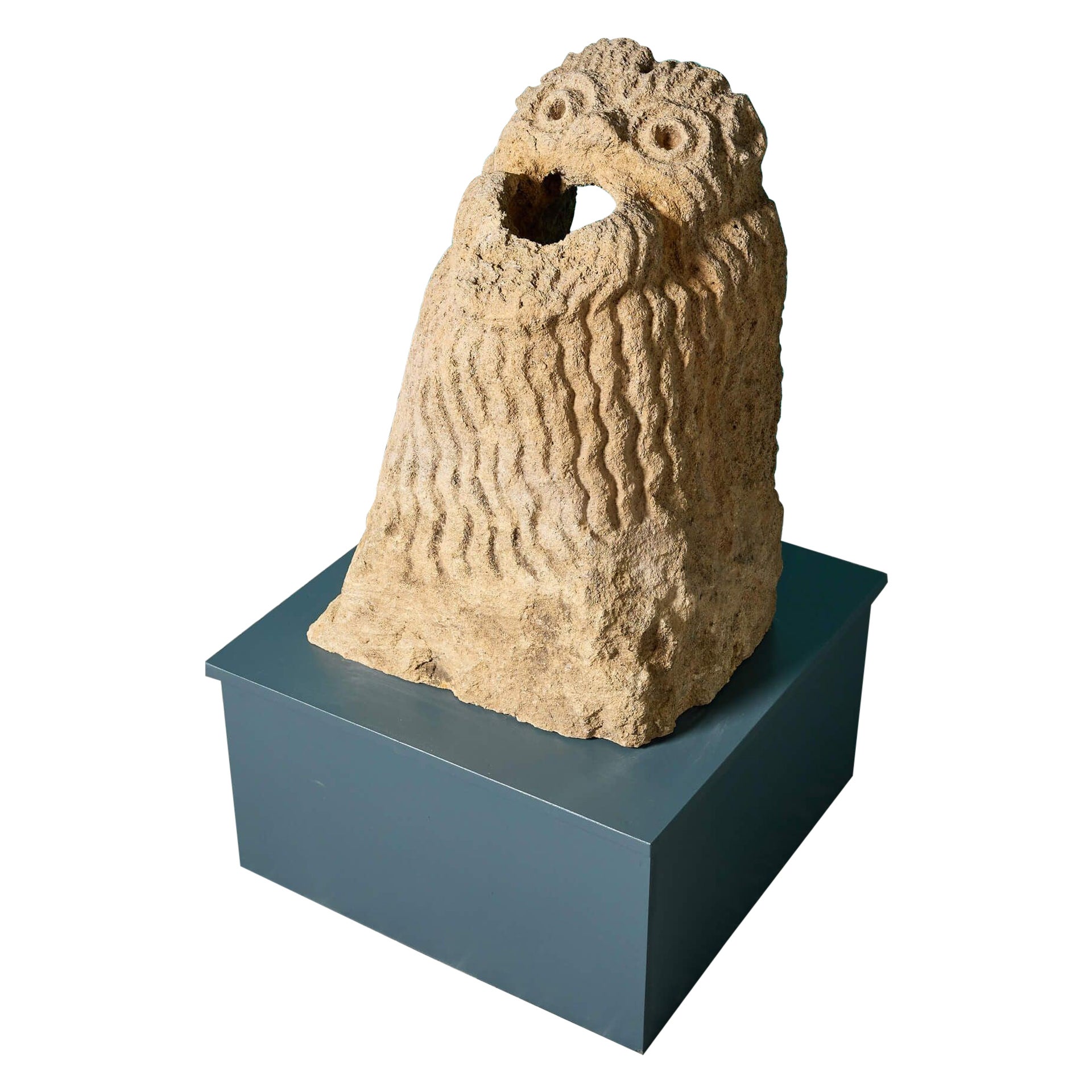Ancienne gargouille médiévale en pierre sculptée des XIIIe et XIVe siècles en vente
