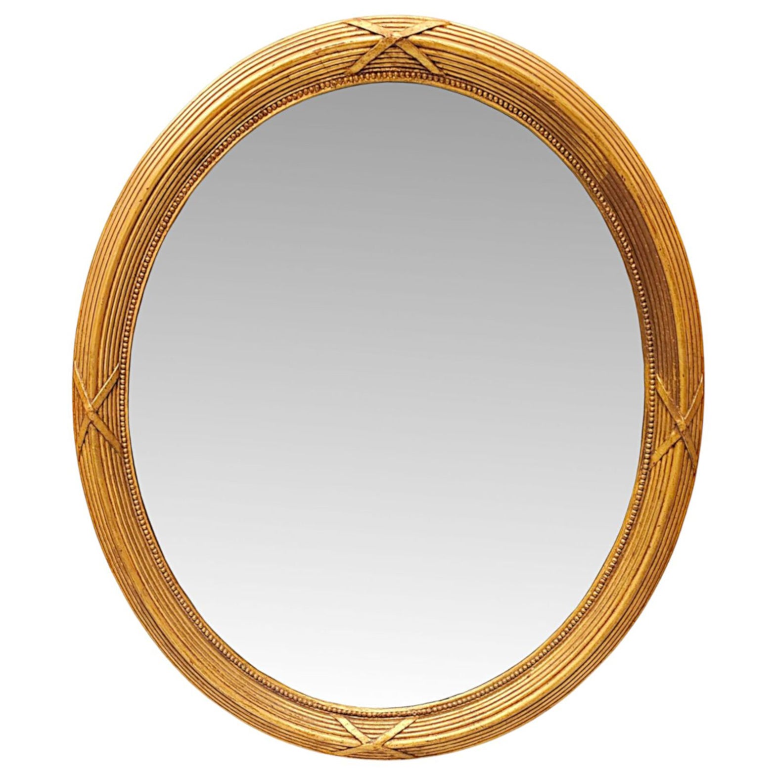Miroir ovale en bois doré de la fin du XIXe siècle