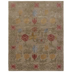 Rug & Kilim's Spanish European Style Rug in Beige with Floral Patterns "Bilbao" (tapis espagnol de style européen en beige avec des motifs floraux)