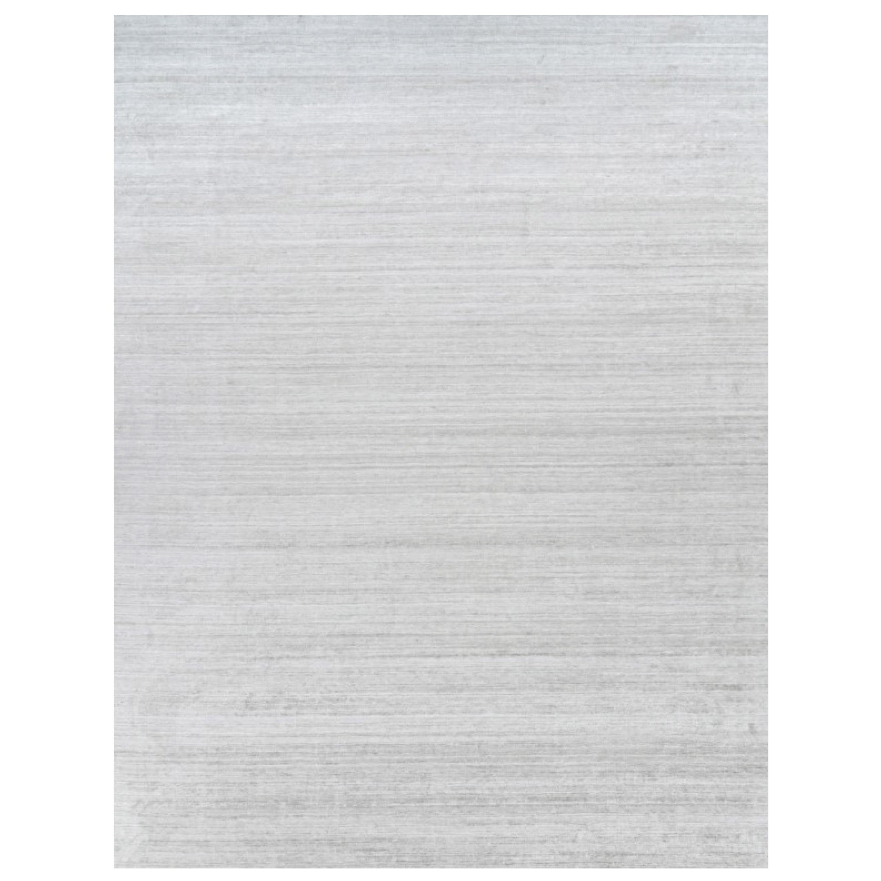 Rug & Kilim's übergroßer Strukturteppich in massivem Grau und Off-White-Streifen