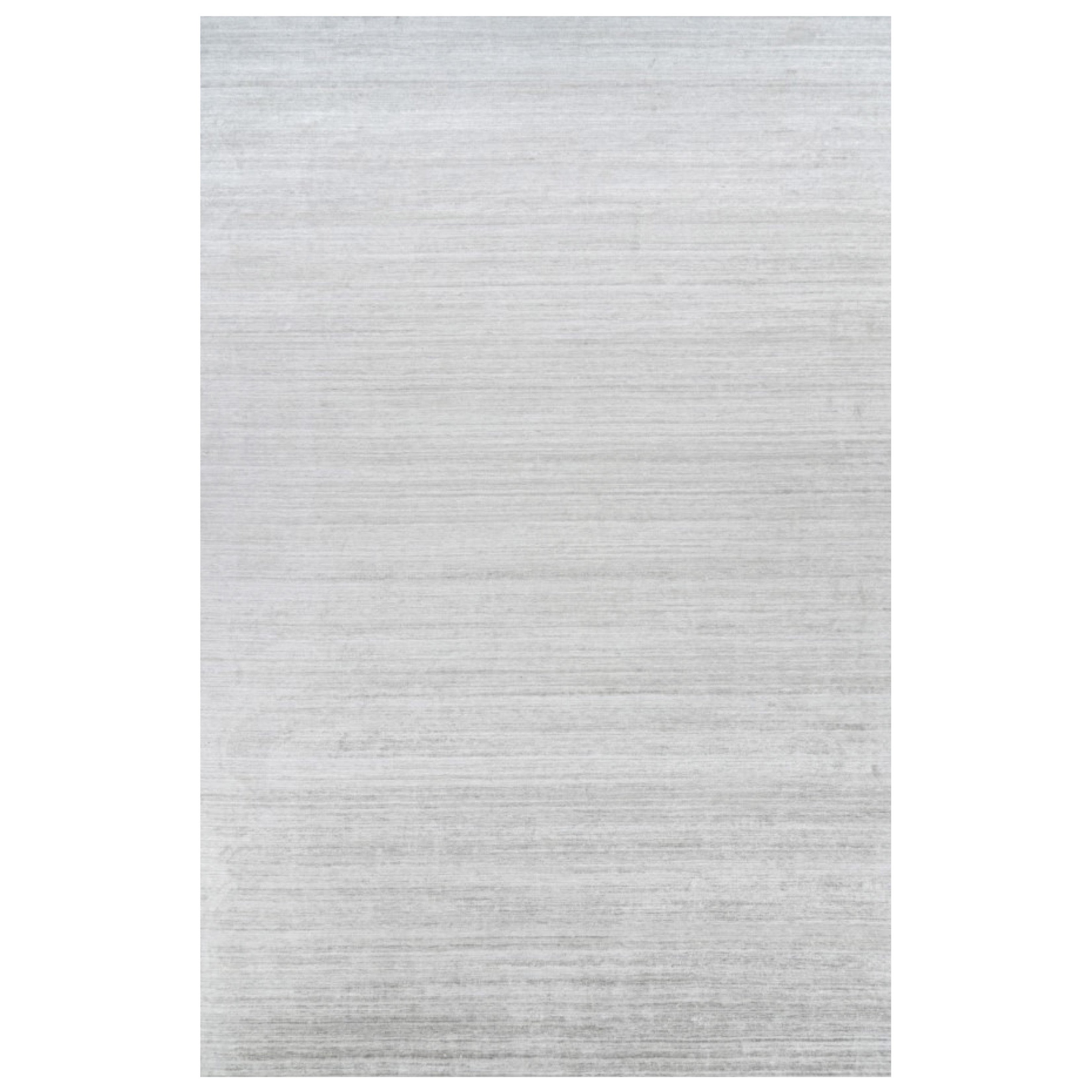 Rug & Kilim's übergroßer Strukturteppich in massivem Grau und Off-White-Streifen