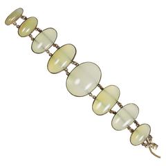 Antique Graduated Transluscent White Cabochon Agate and Yellow Gold Bracelet 