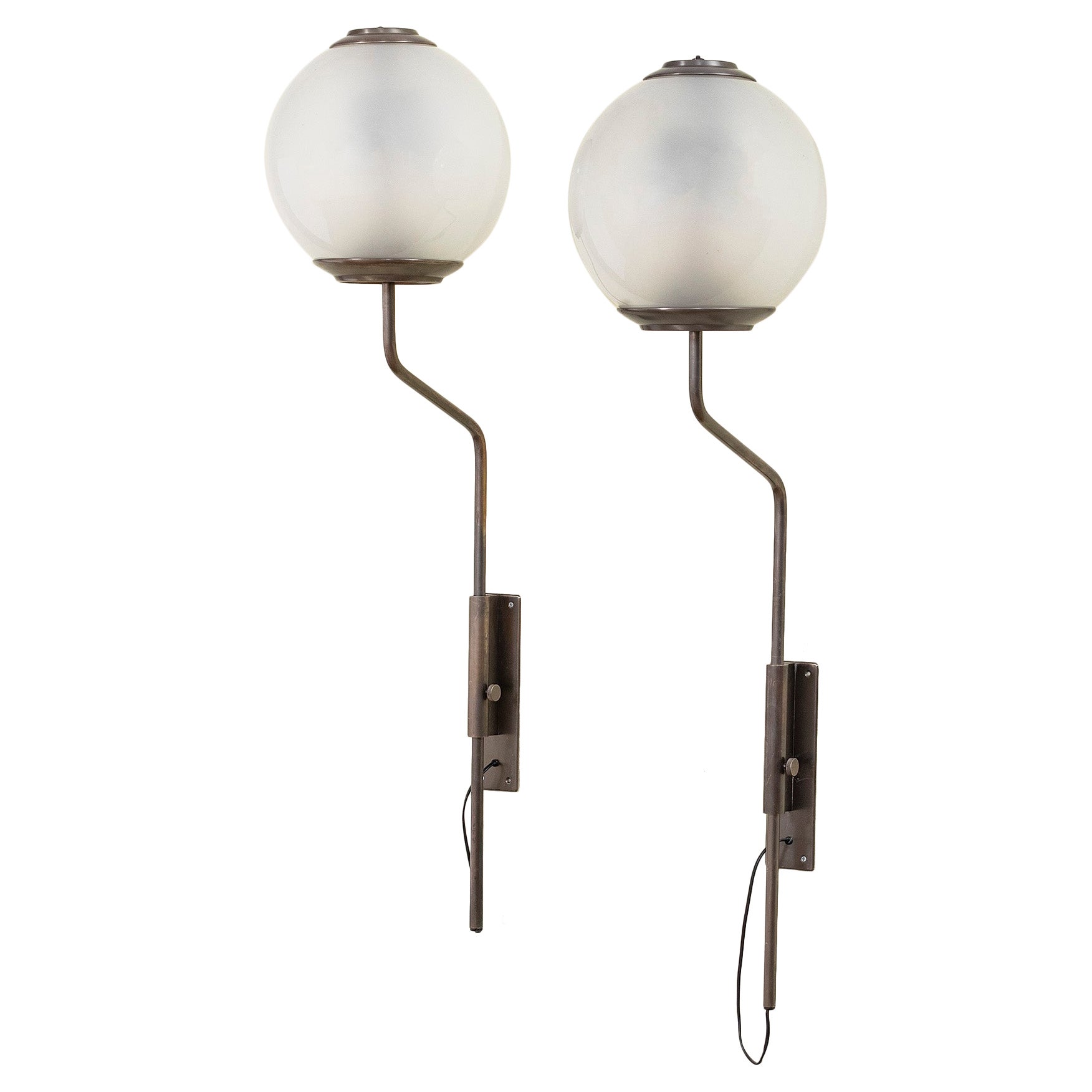 20th Century, Luigi Caccia Dominioni Pair of Wall Sconces mod. LP11 im Angebot