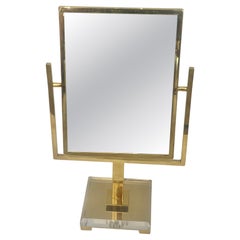 Specchio da tavolo per vanità in ottone massiccio e lucite, Italia, anni '70