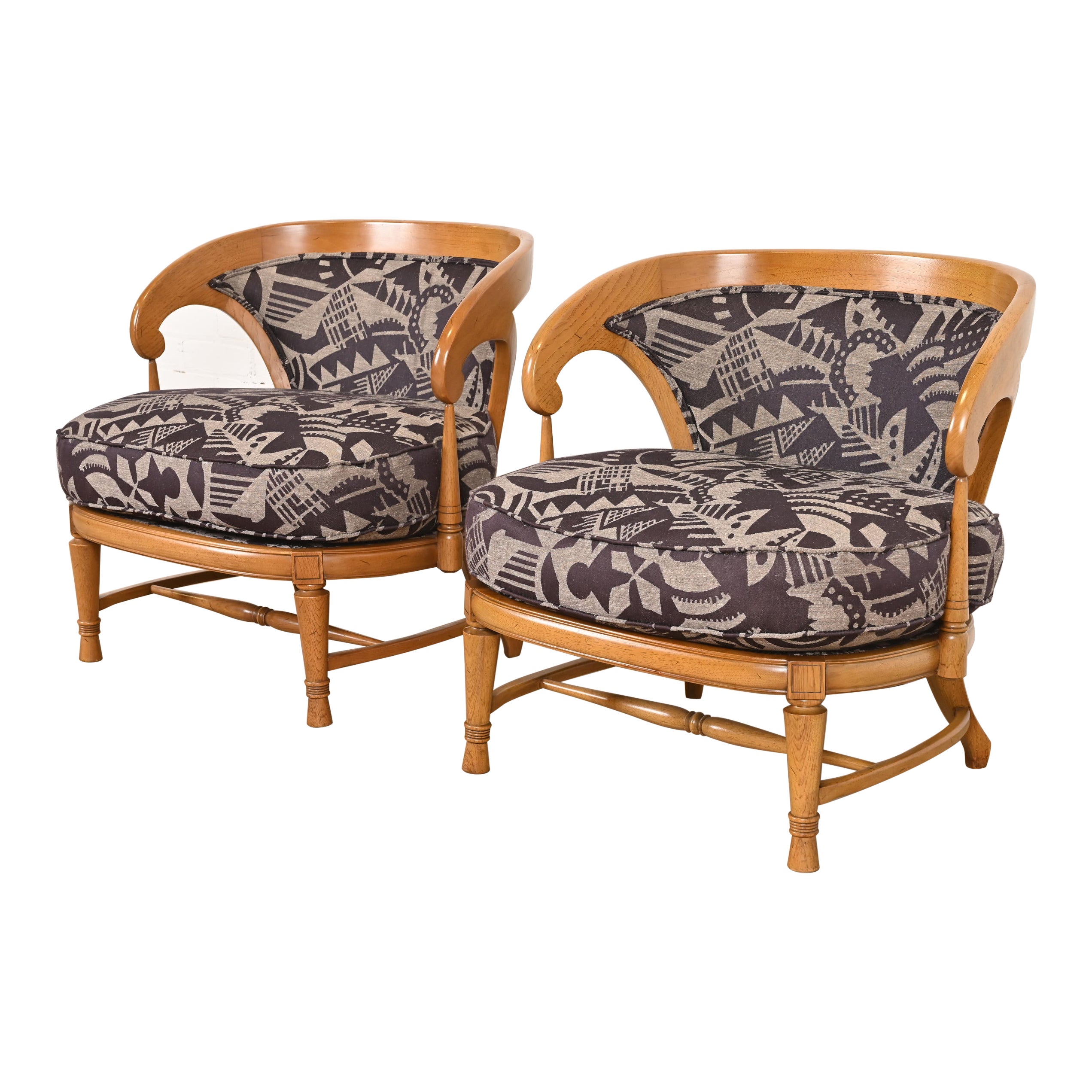 Tomlinson Mid-Century Modern Geformter Nussbaum Club Stühle oder Lounge Stühle, Paar