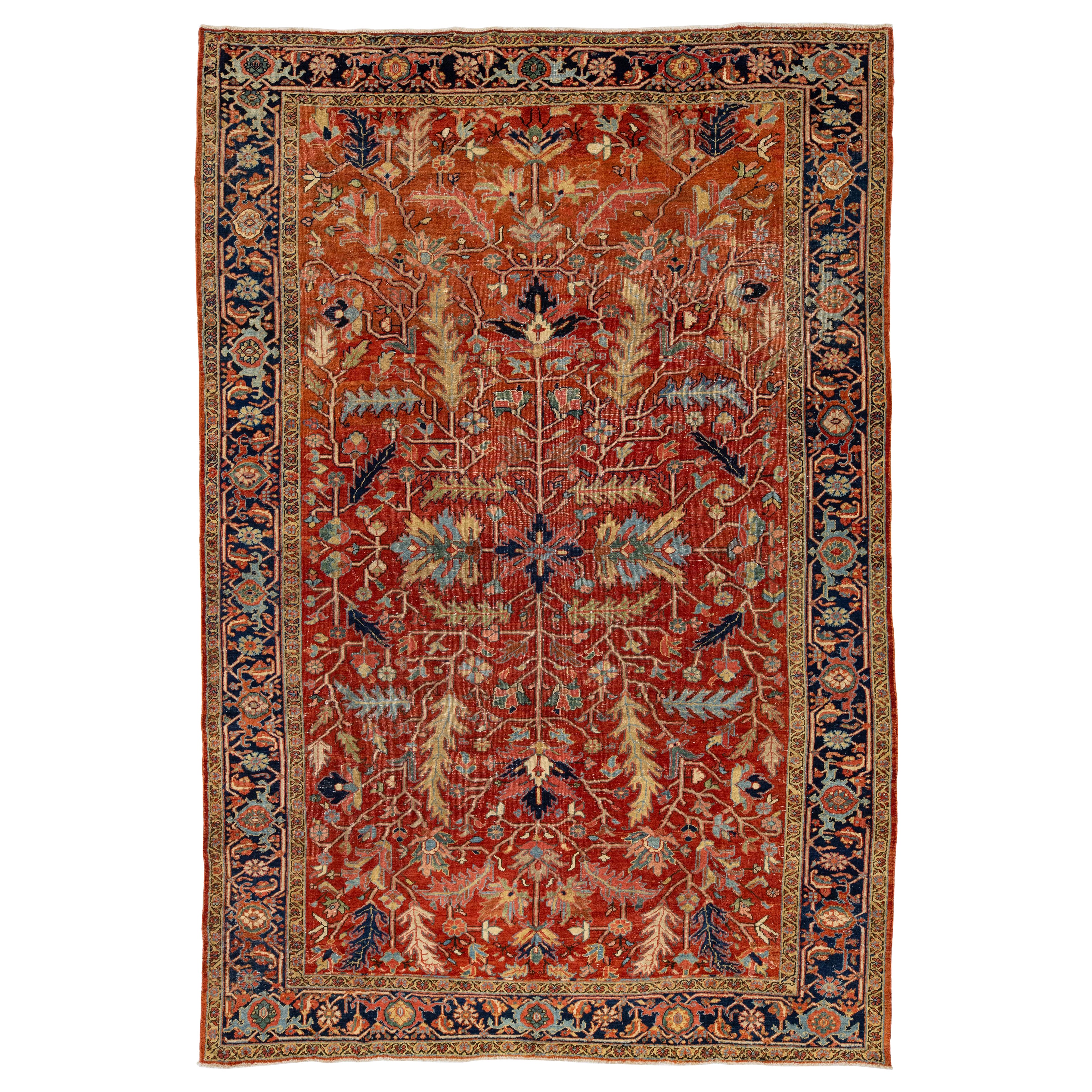 Tapis ancien persan Heriz en laine rouge à motifs floraux de la taille d'une pièce en vente