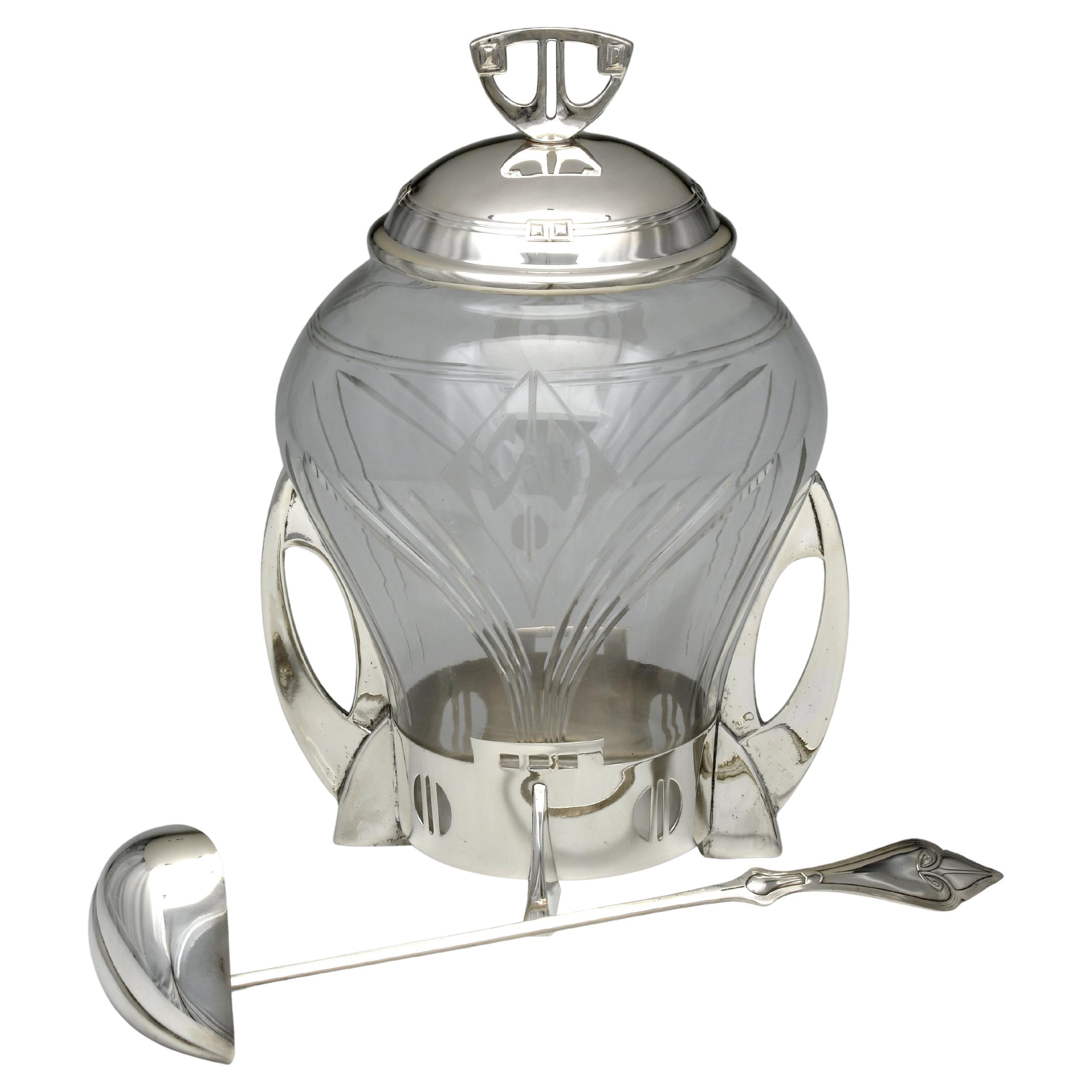 Bol à punch couvert en verre et en métal argenté avec louche Style Art Déco par WMF
