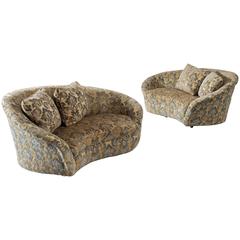 Pair of Italian Settees in Gold Floral Fabric Upholstery 7