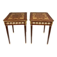 Paire de tables d'appoint Louis XVI Sèvres Plaques d'extrémité
