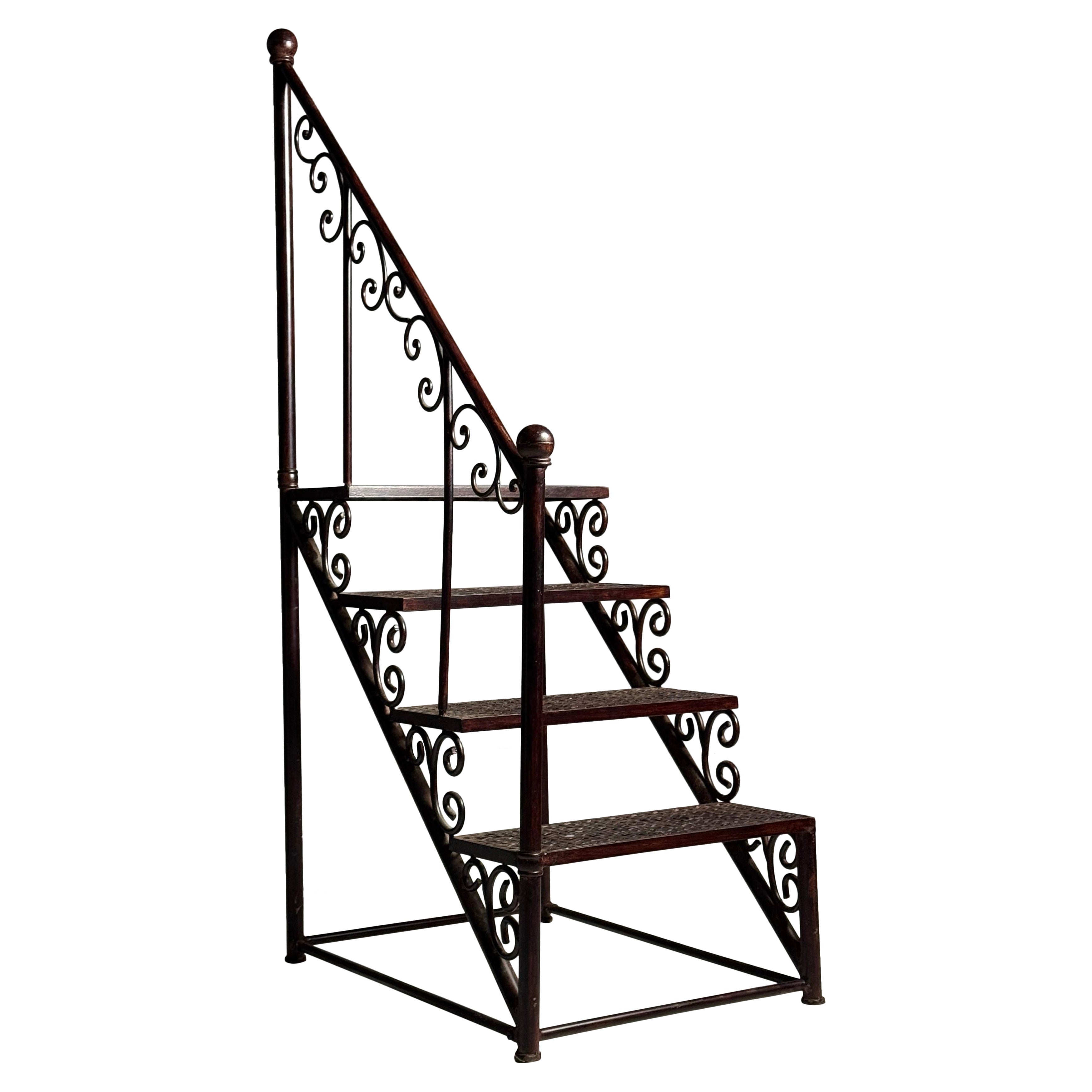 Scala della biblioteca classica della fine del XX secolo