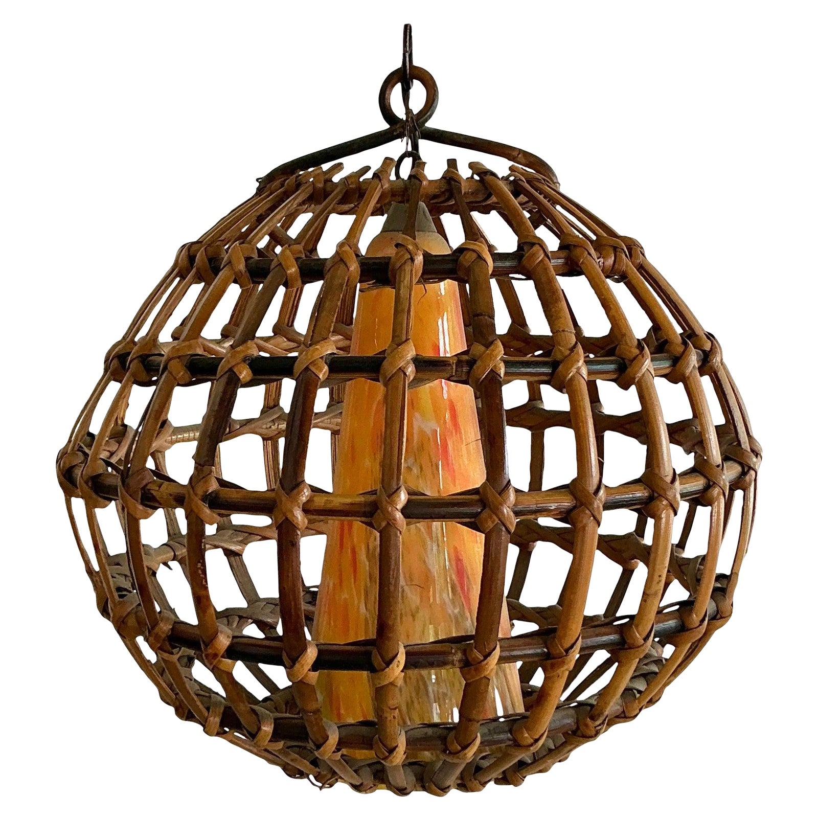 Lampadario a cono in rattan e vetro soffiato di Boho Cage Vintage in vendita