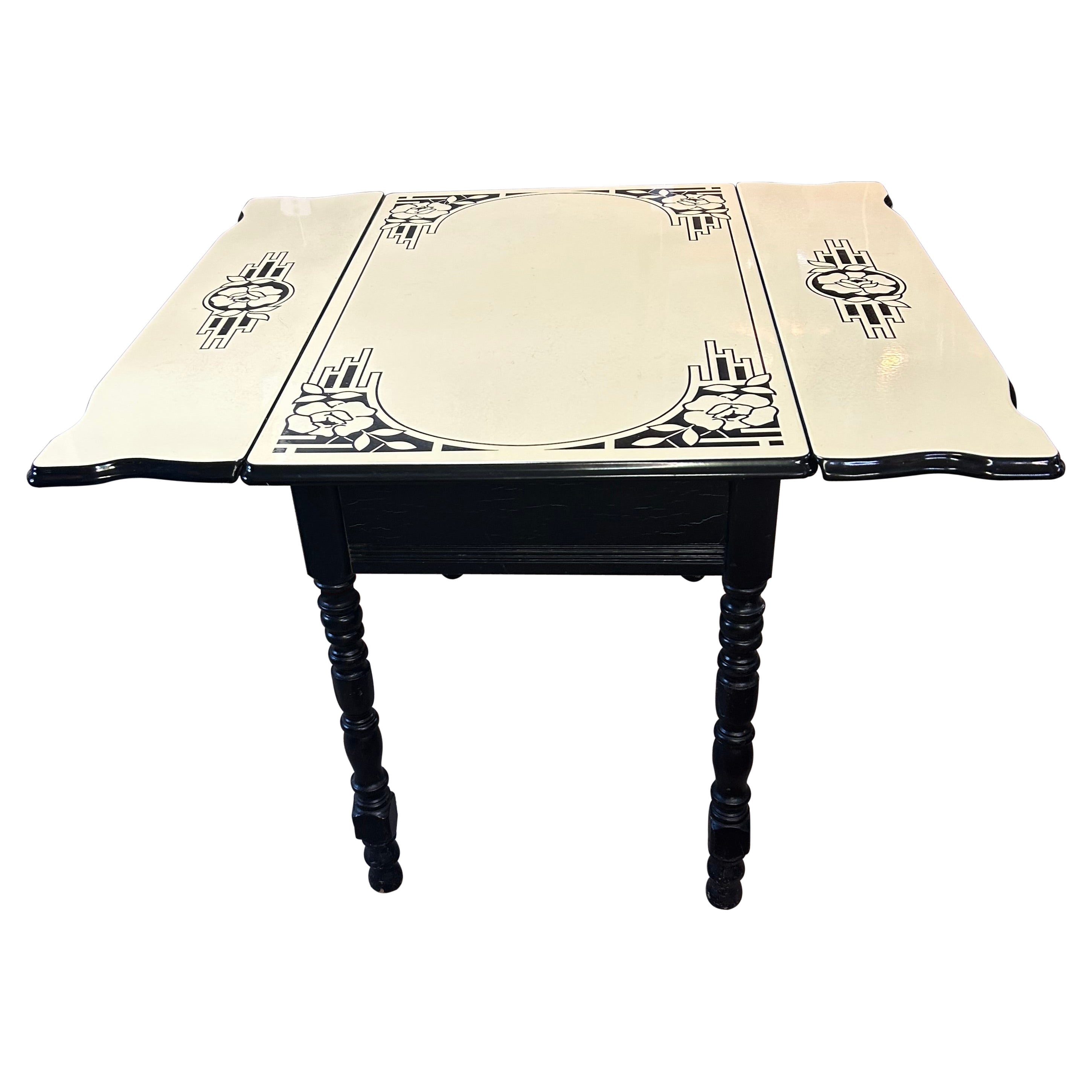 Preciosa mesa de comedor vintage esmaltada en blanco y negro