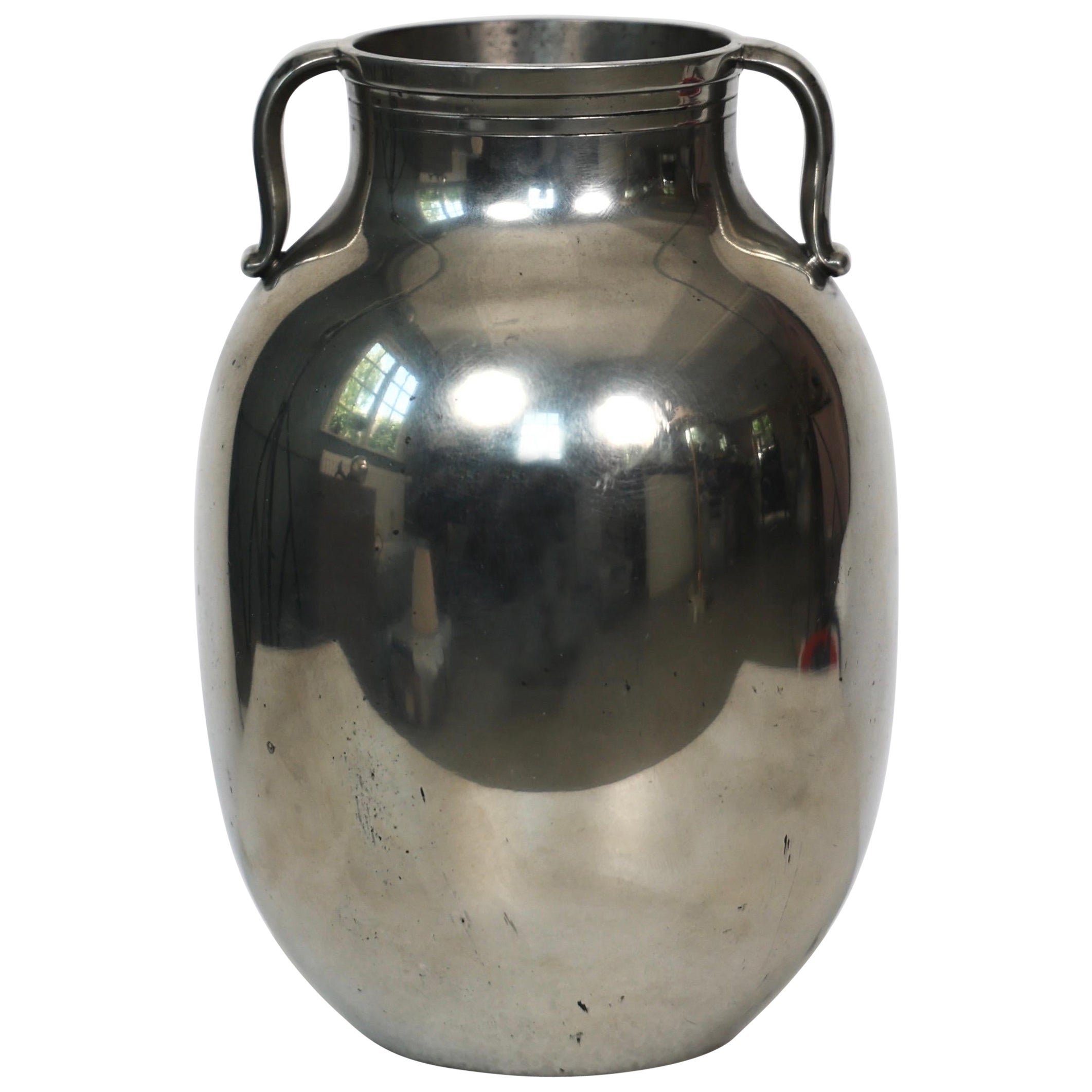 Vaso in peltro stile Amphora di Just Andersen, anni '20, Danimarca in vendita