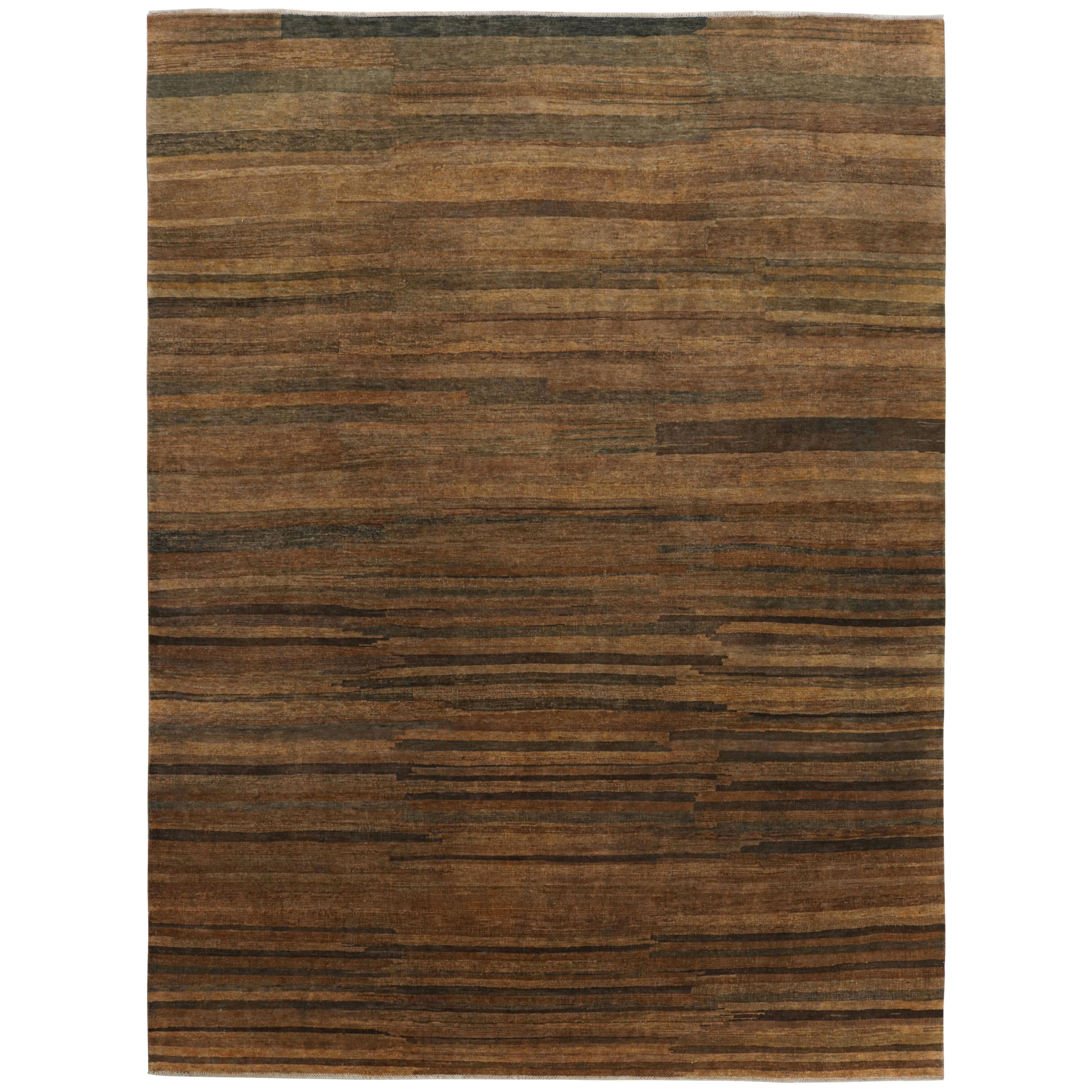 Rug & Kilim: Tappeto moderno a righe e strisce beige-marrone e umbro
