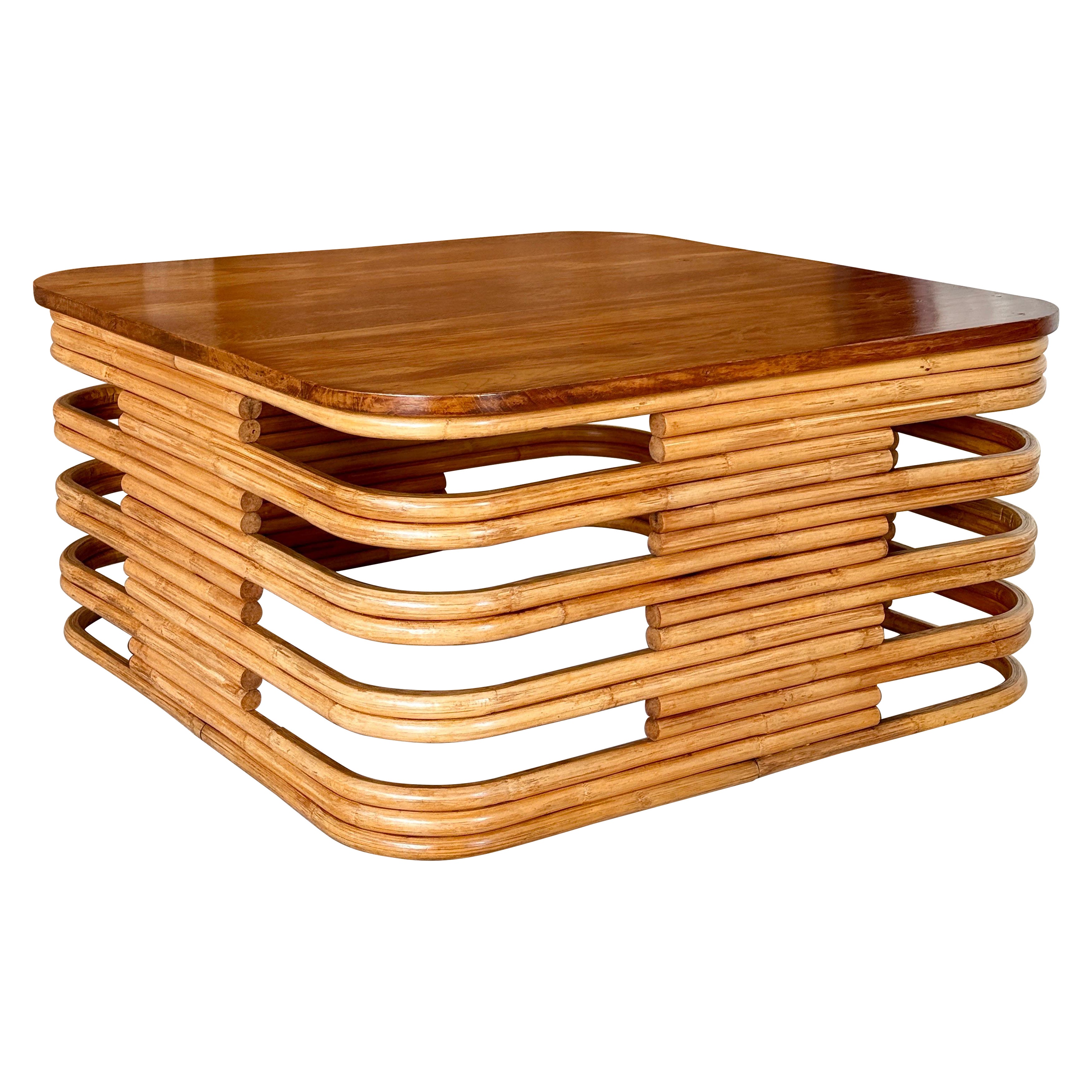 Table basse en rotin et acajou restaurée du milieu du 20e siècle, Organic Modern en vente