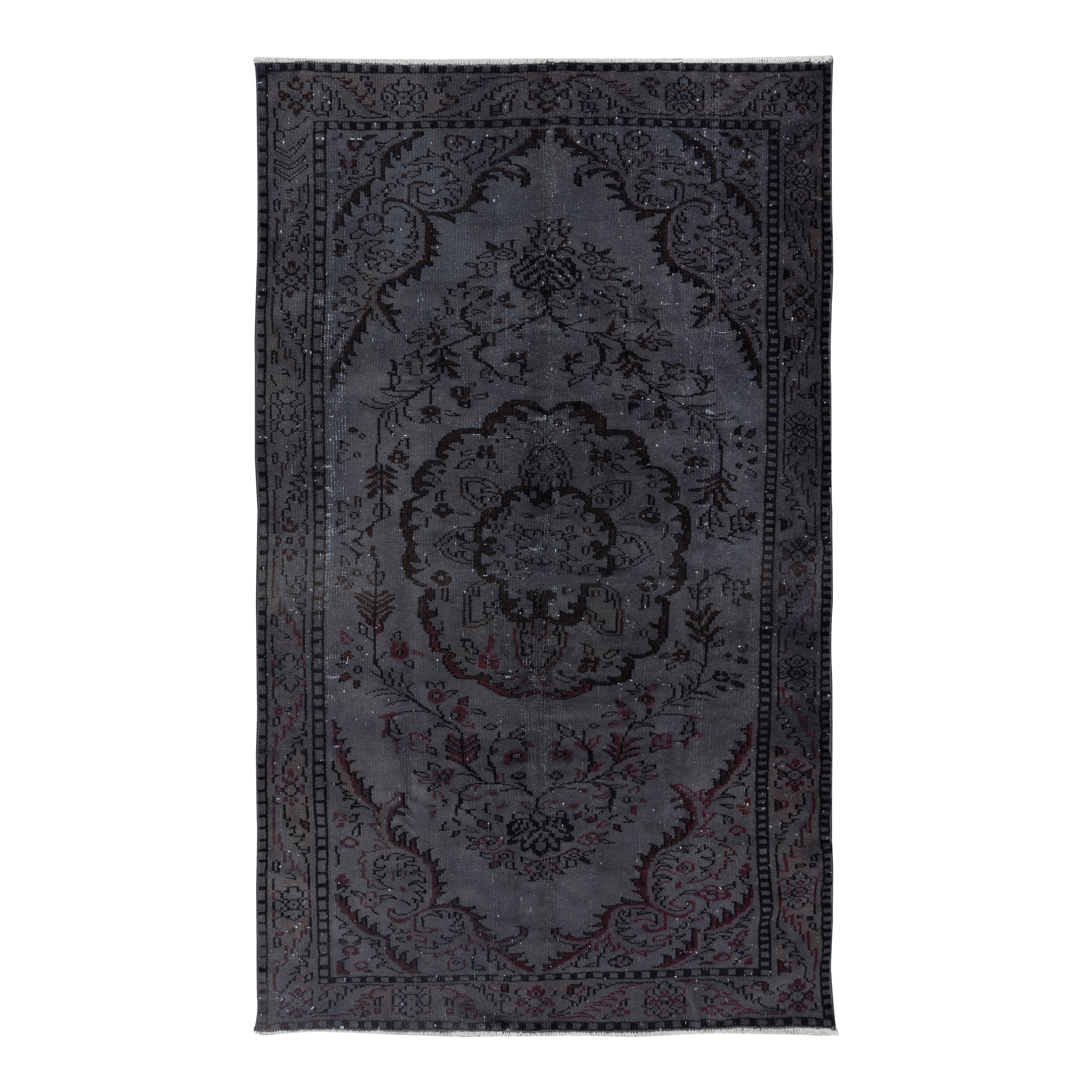 5.4x8.7 Ft Vintage Handmade Turkish Rug Overdyed in Grau für moderne Interieurs