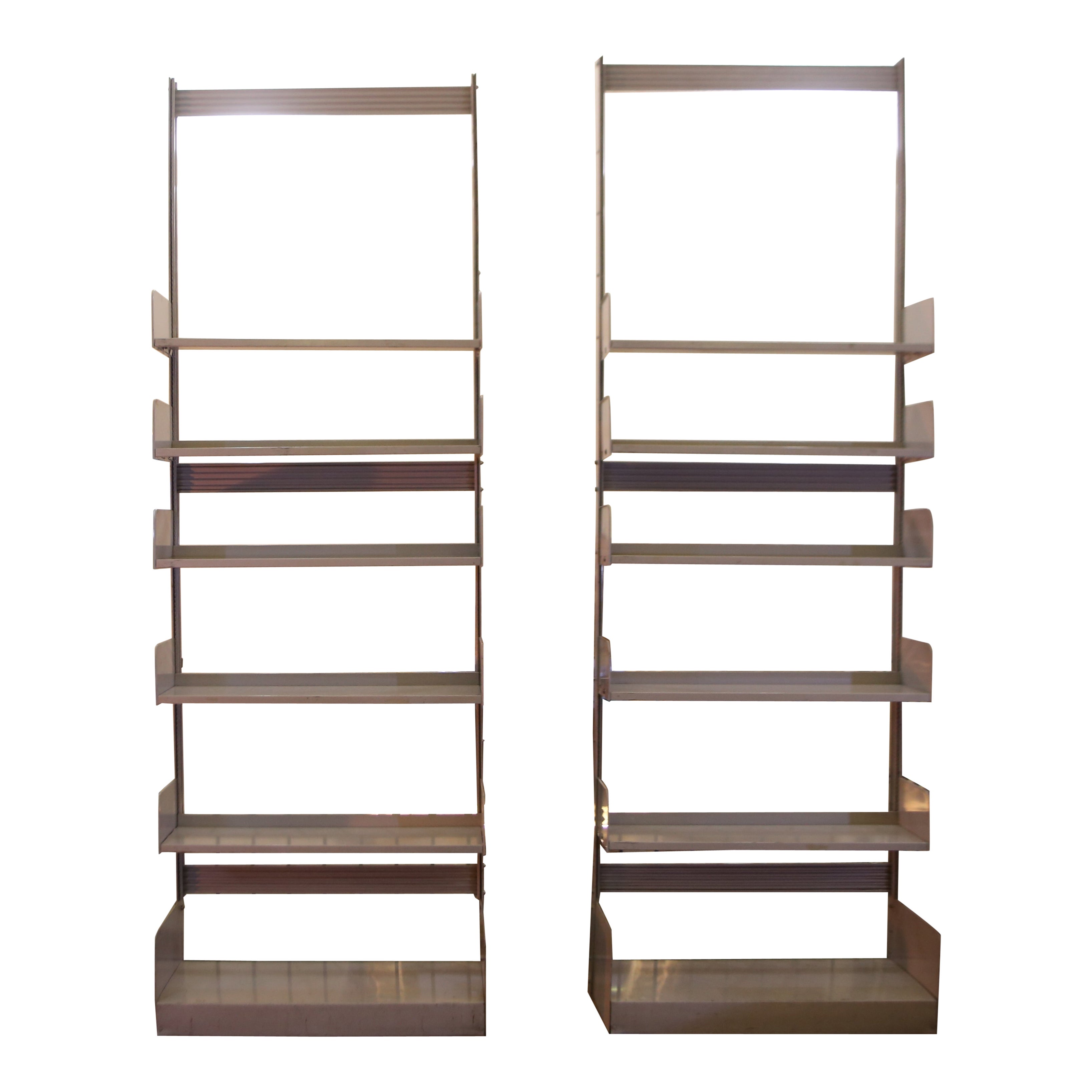 Pair of extra high bookcases in grey metal "Congresso" by Lips Vago from the 70s