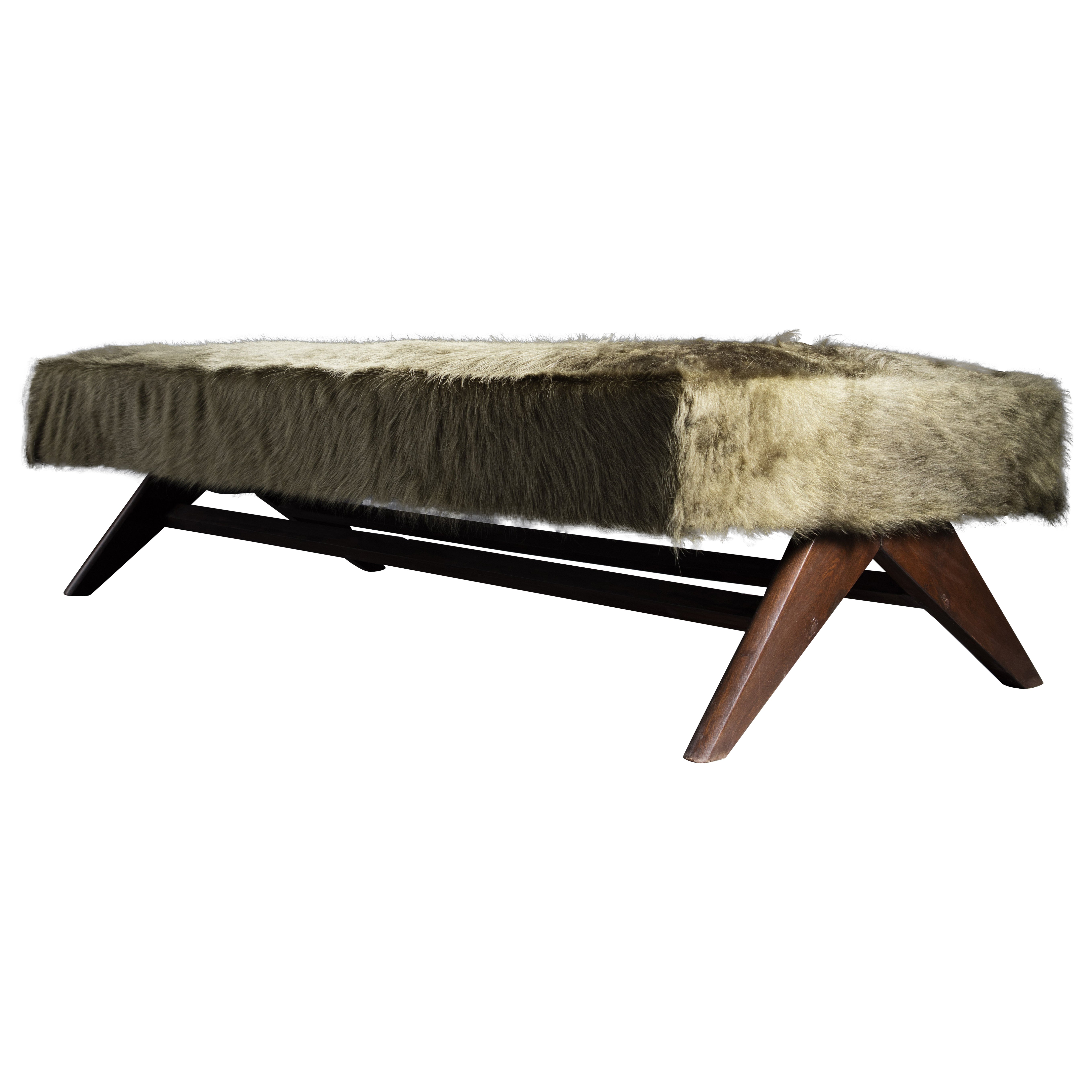 Original Daybed PJ- L-12-A von Pierre Jeanneret für Chandigarh Project, 1950er Jahre.