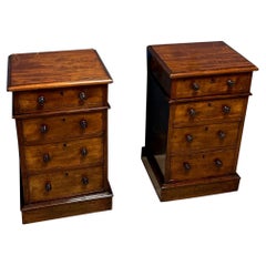 Set of 2 Victorian night stands