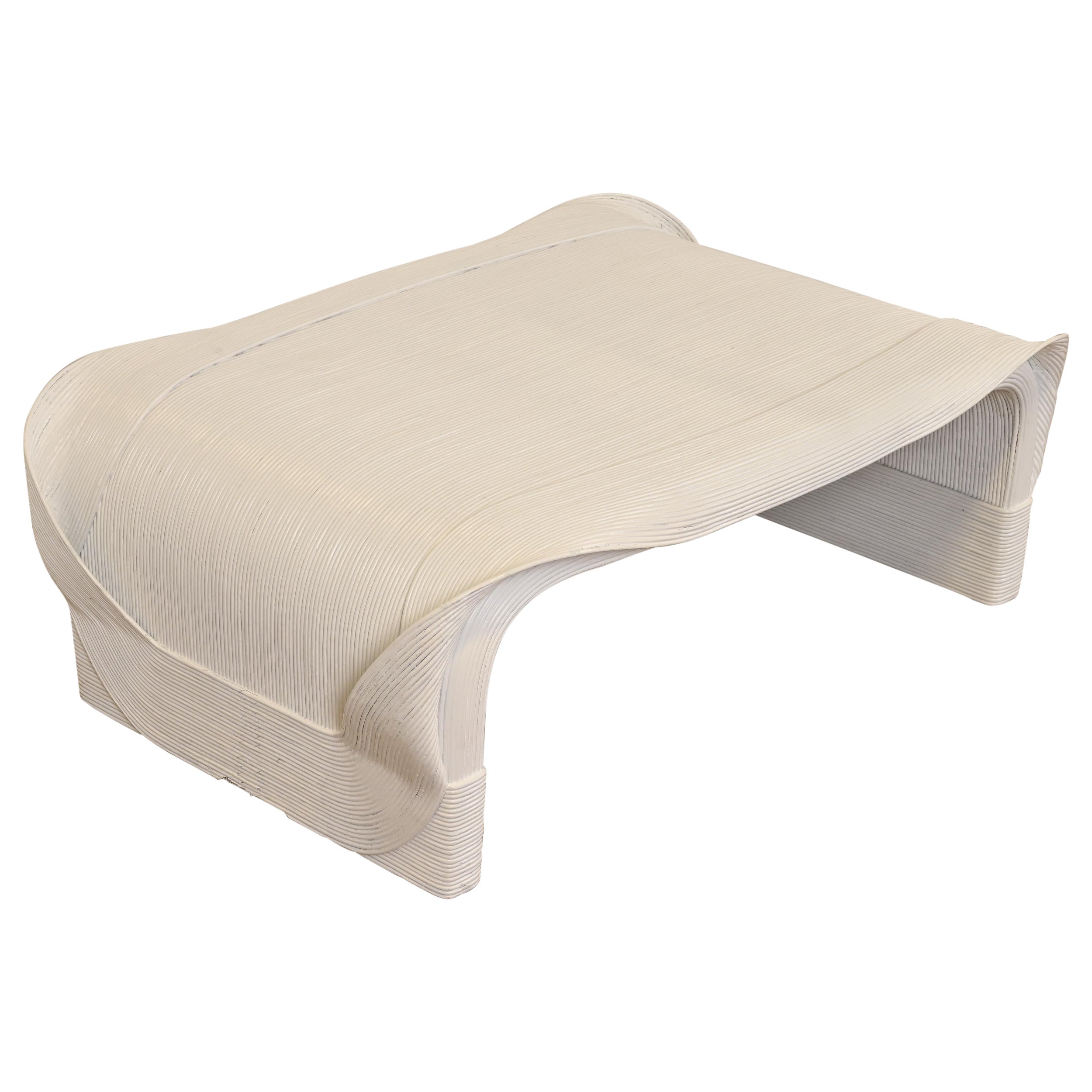 Betty Cobonpue Collection Sultura Table basse ou Cocktail en rotin Split Reed en vente