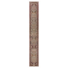 Tapis persan ancien Kerman Lavar, chemin extra-long à motifs floraux - Rug & Kilim