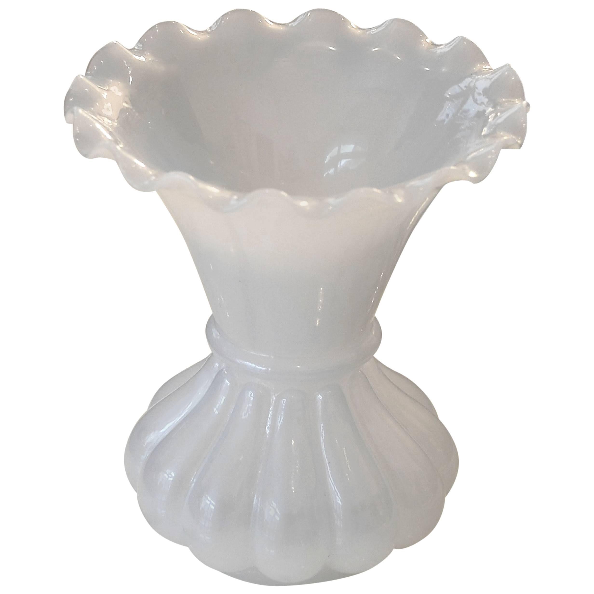 French Vase White Opaline, circa 1920 For Sale