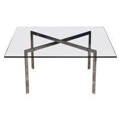 Table basse de style Barcelone de Mies Van Der Rohe