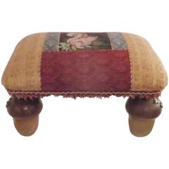 Vintage Decorator Diminutive Acorn Foot Stool