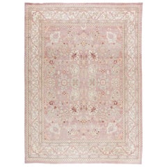 Traditioneller orientalisch inspirierter Täbris-Beige-Wollteppich von Doris Leslie Blau