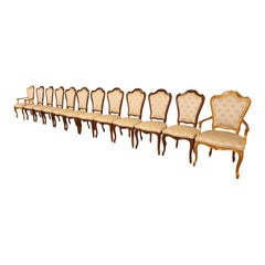 Karges Französisch Provincial Louis XV geschnitzt Nussbaum und Gold vergoldet Esszimmerstühle