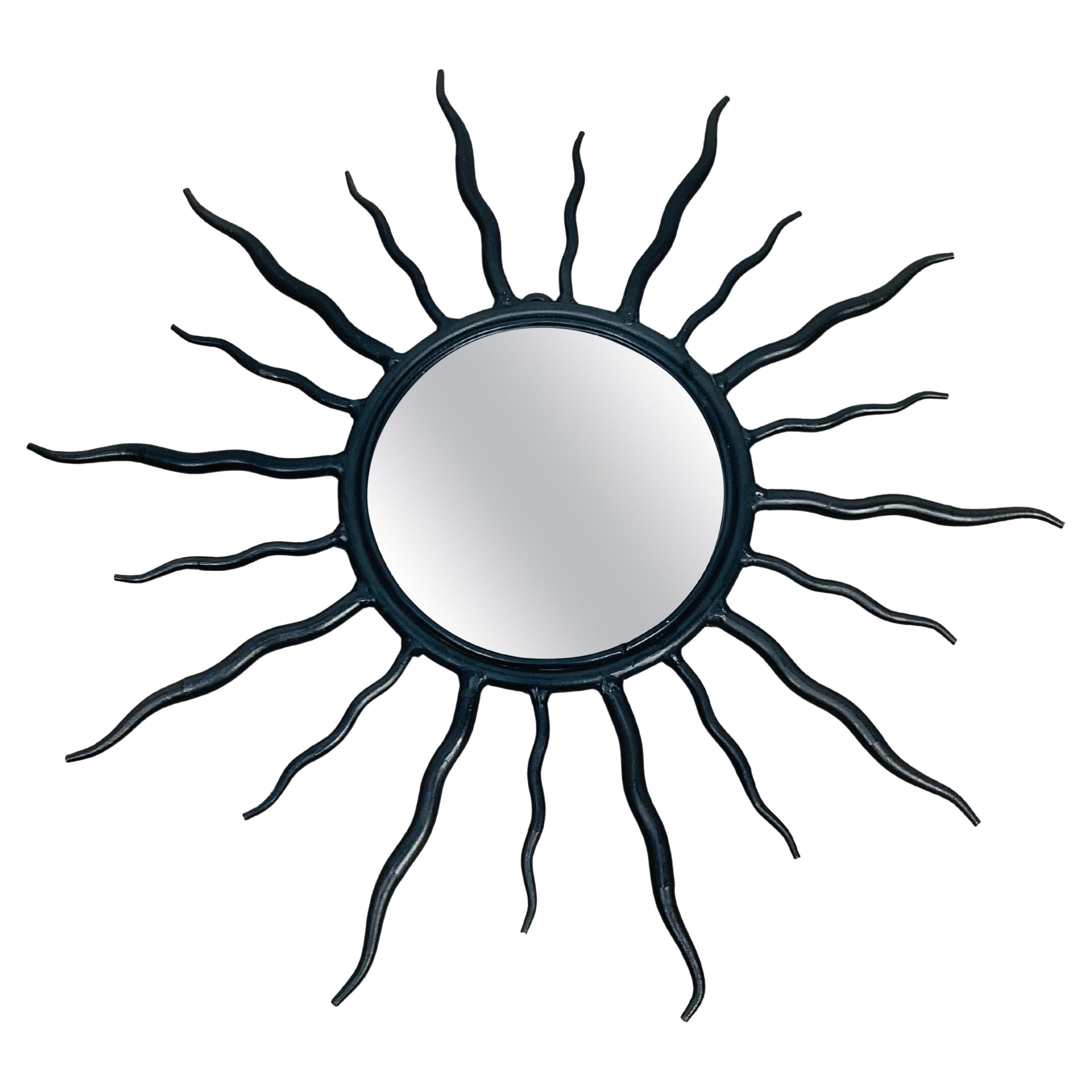 Miroir en fer forgé Brutalist Sunburst, circa 1970 en vente