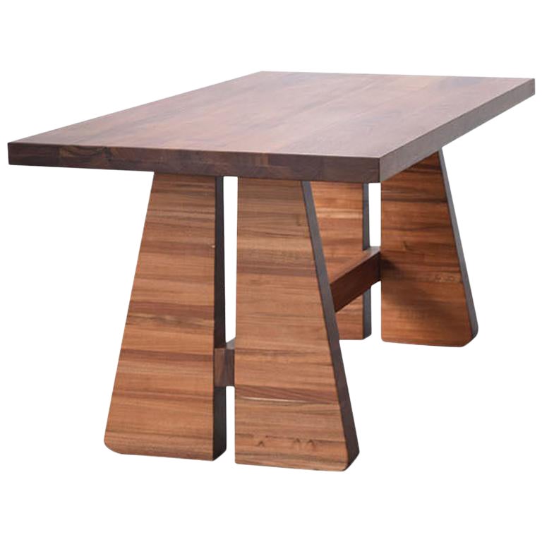 Nouveautés et articles sur mesure Dining Room Tables