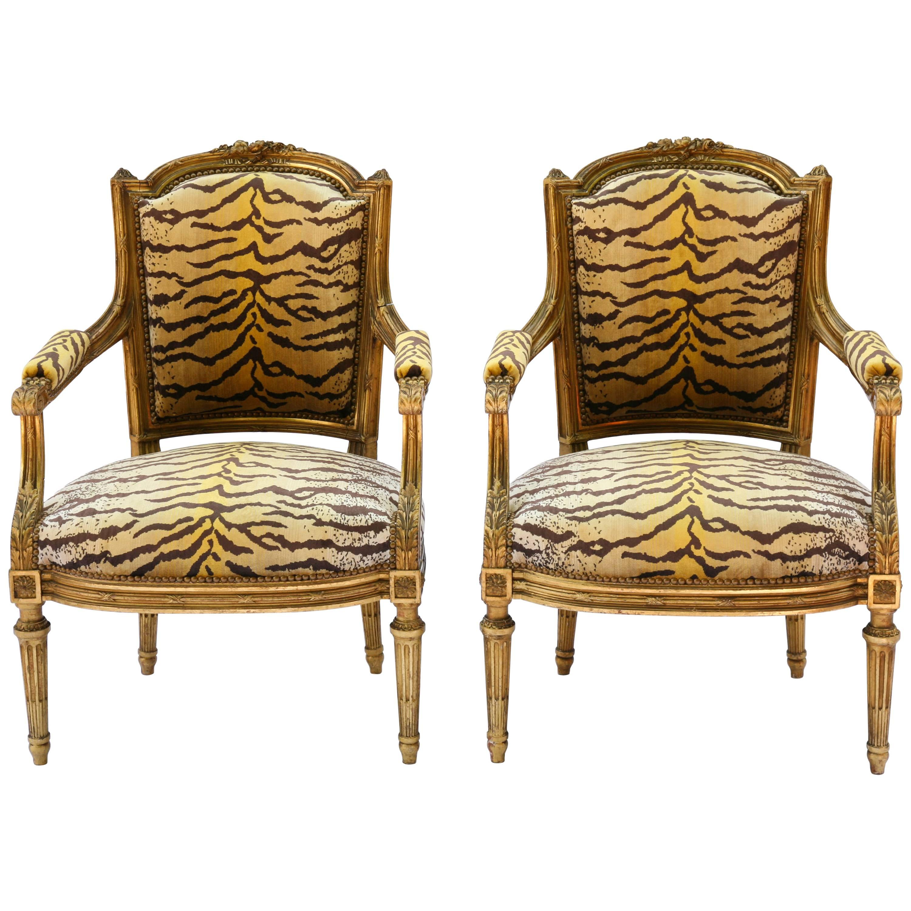 Pair of Guidnon & Fils, Early 19th Century Carved Giltwood Fauteuils
