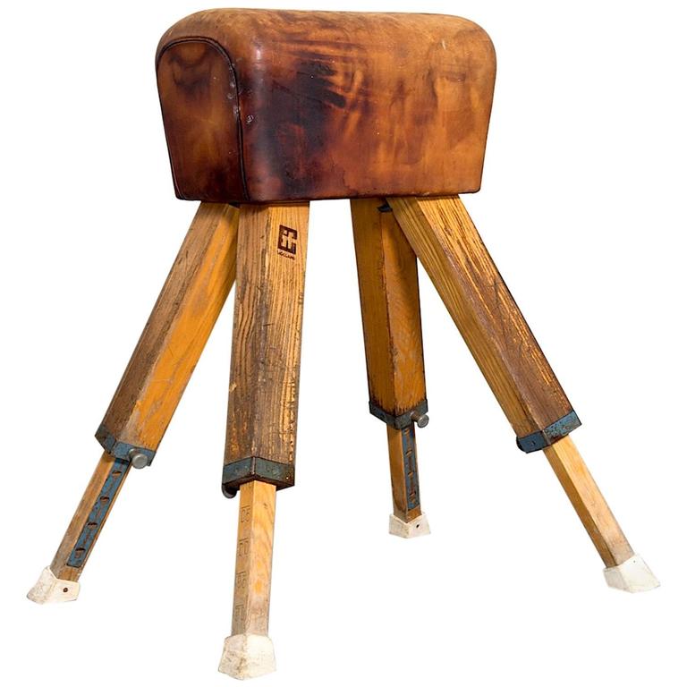 Vintage Gymnasium Horse Vault For Sale at 1stdibs