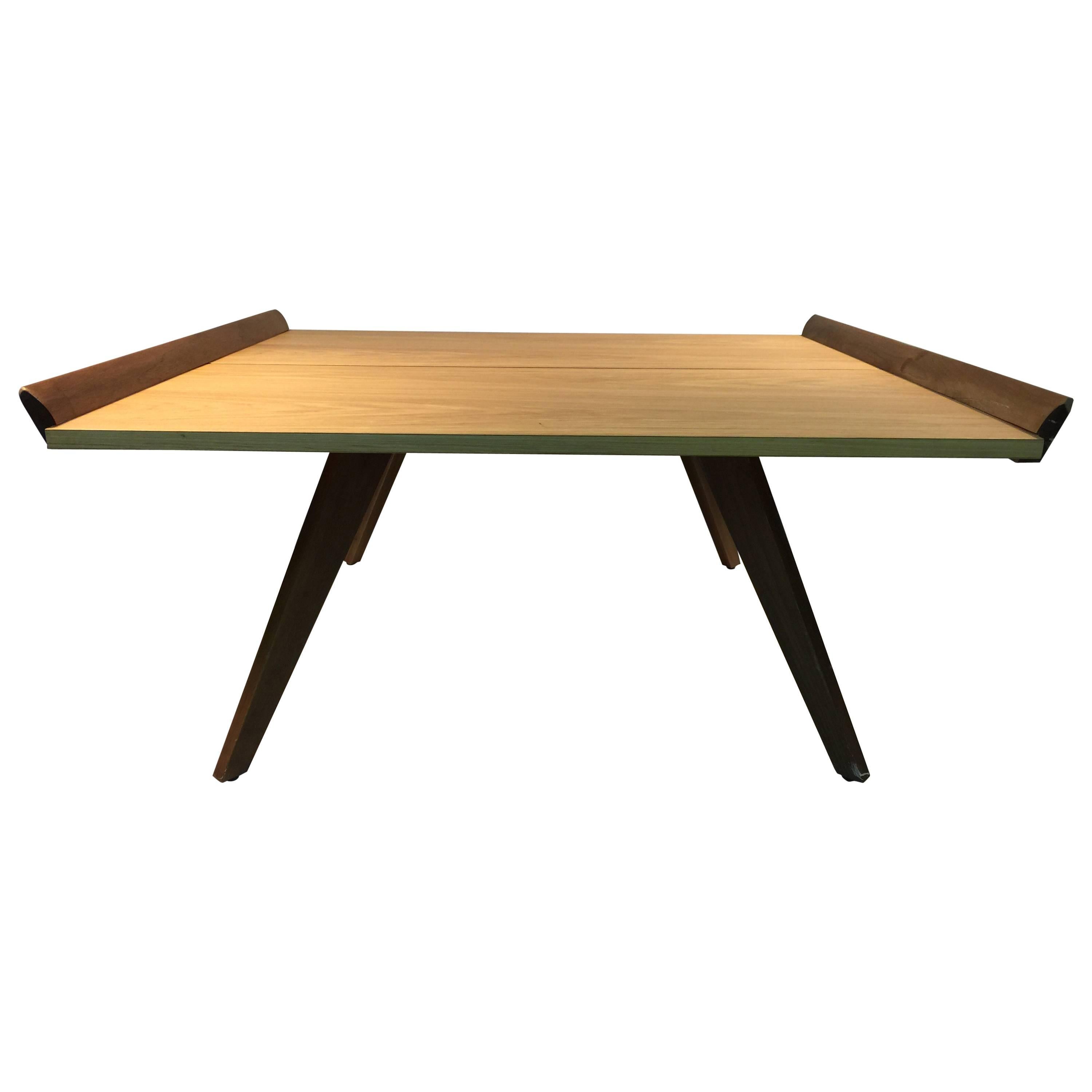 Gorgeous George Nakashima for Knoll Splay-Leg Table For Sale