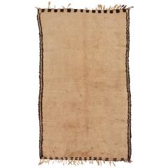 Open Field Vintage Beni Ouarain Berber Carpet 11