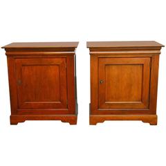 Vintage Pair of Louis Philippe Style Nightstand Cabinets by Henredon