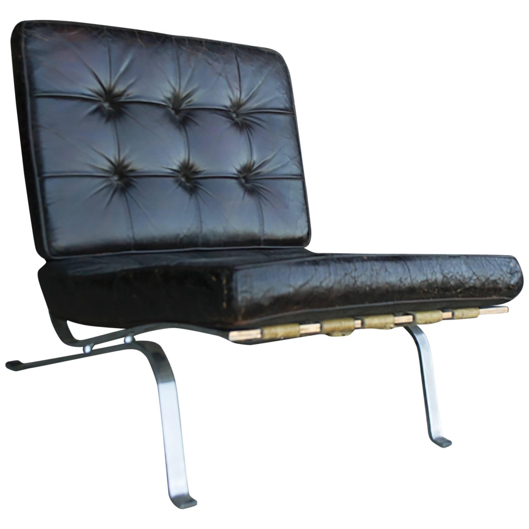 Vintage Black Leather Lounge Chair For Sale