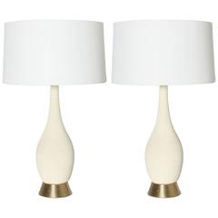 Pair of Ivory Lacquered Ceramic Ugo Zaccagnini Lamps, circa 1950