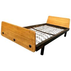 Jean Prouve 'Scal' Daybed in Genuine Condition 5