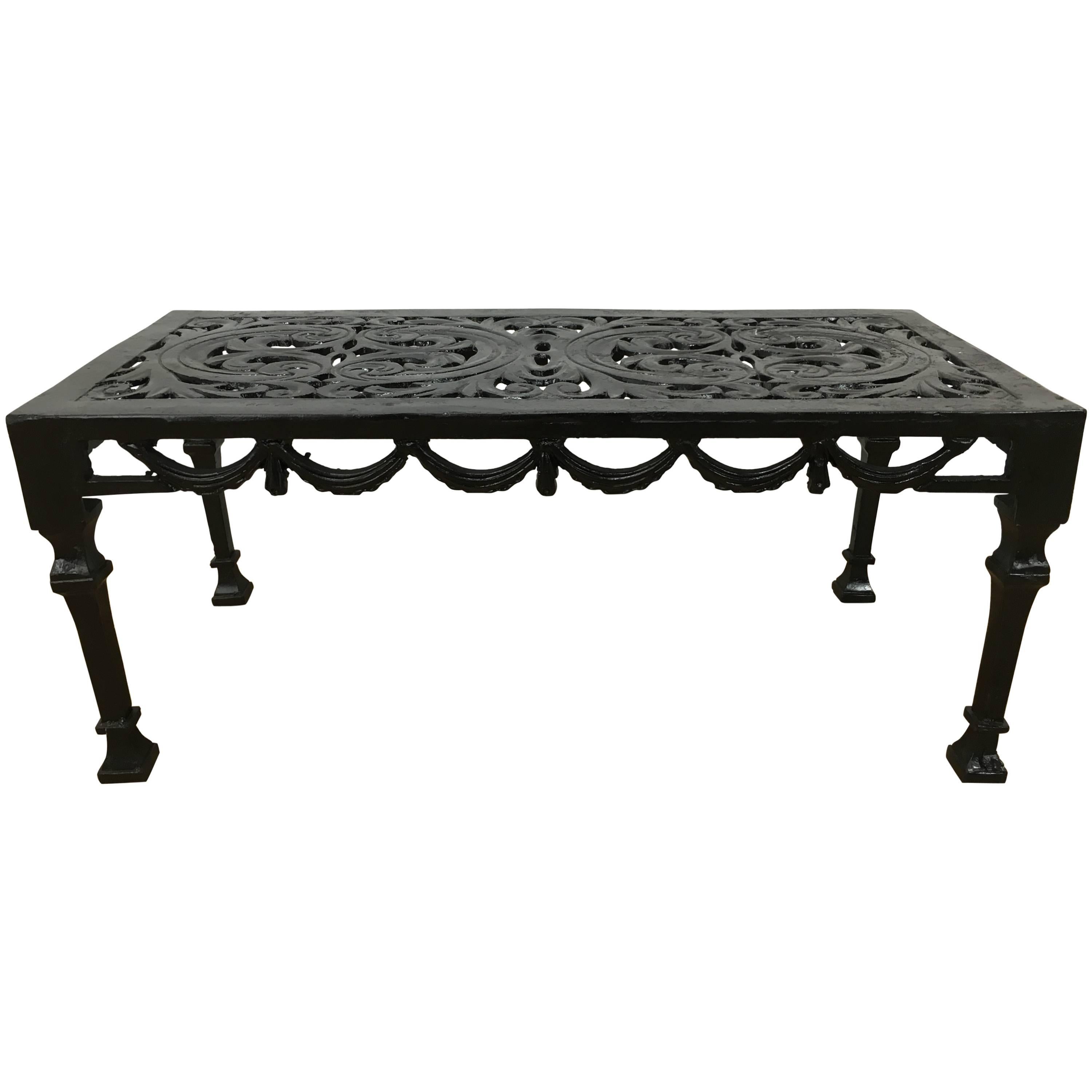 Molla Neoclassical Cocktail Table