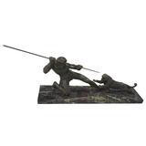 Grande sculpture française Art déco de chasseur et de tigre signée