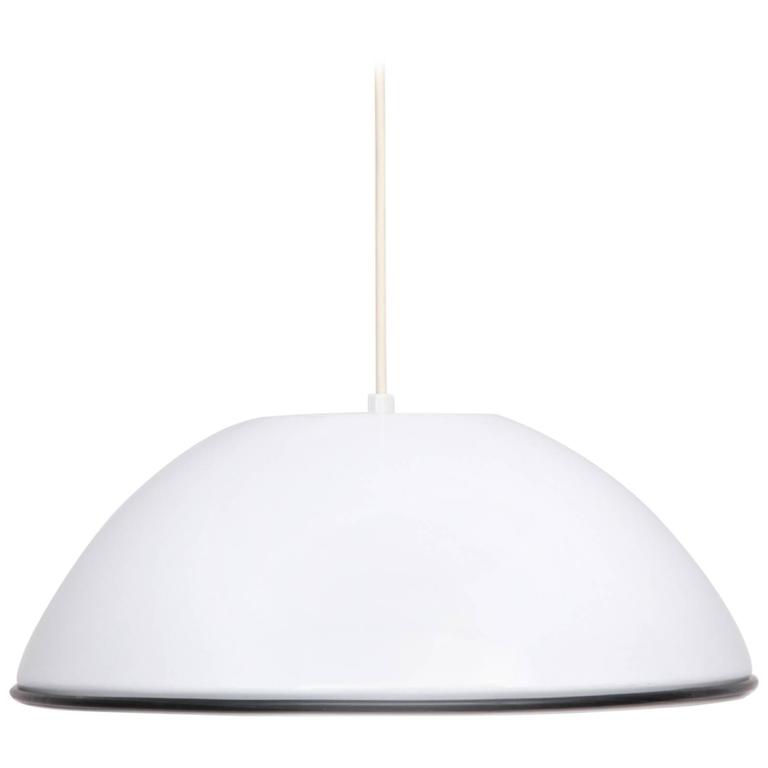 Castiglioni Release Pendant Lamps In White For Flos Italy 1962 Castiglioni Release Pendant Lamps In White For Flos Italy 1962 At 1stdibs