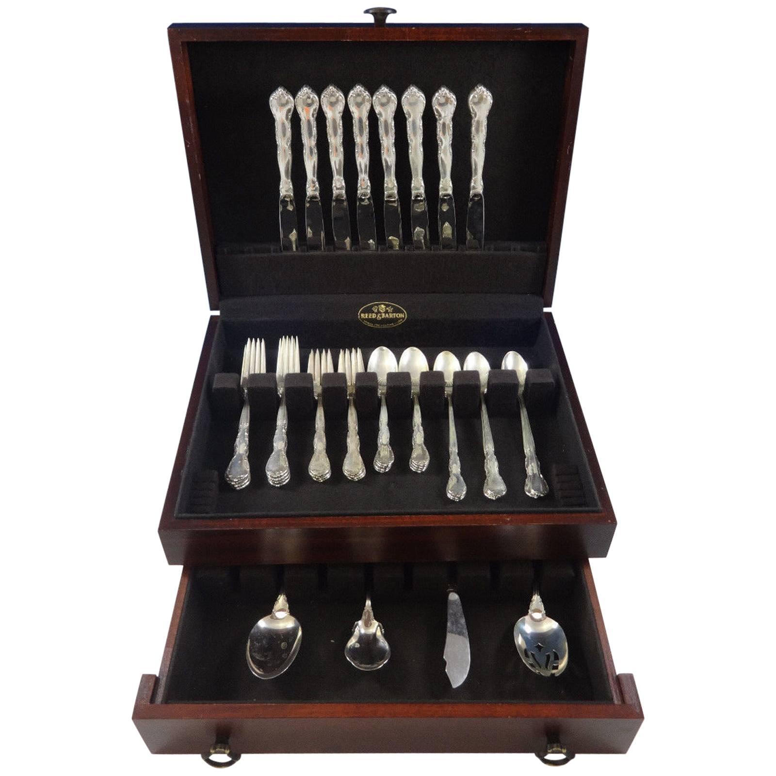 Mignonette by Lunt sterling silver flatware set of 44 pieces. This pattern is very hard to find! This set includes:

Eight knives, 9 1/4