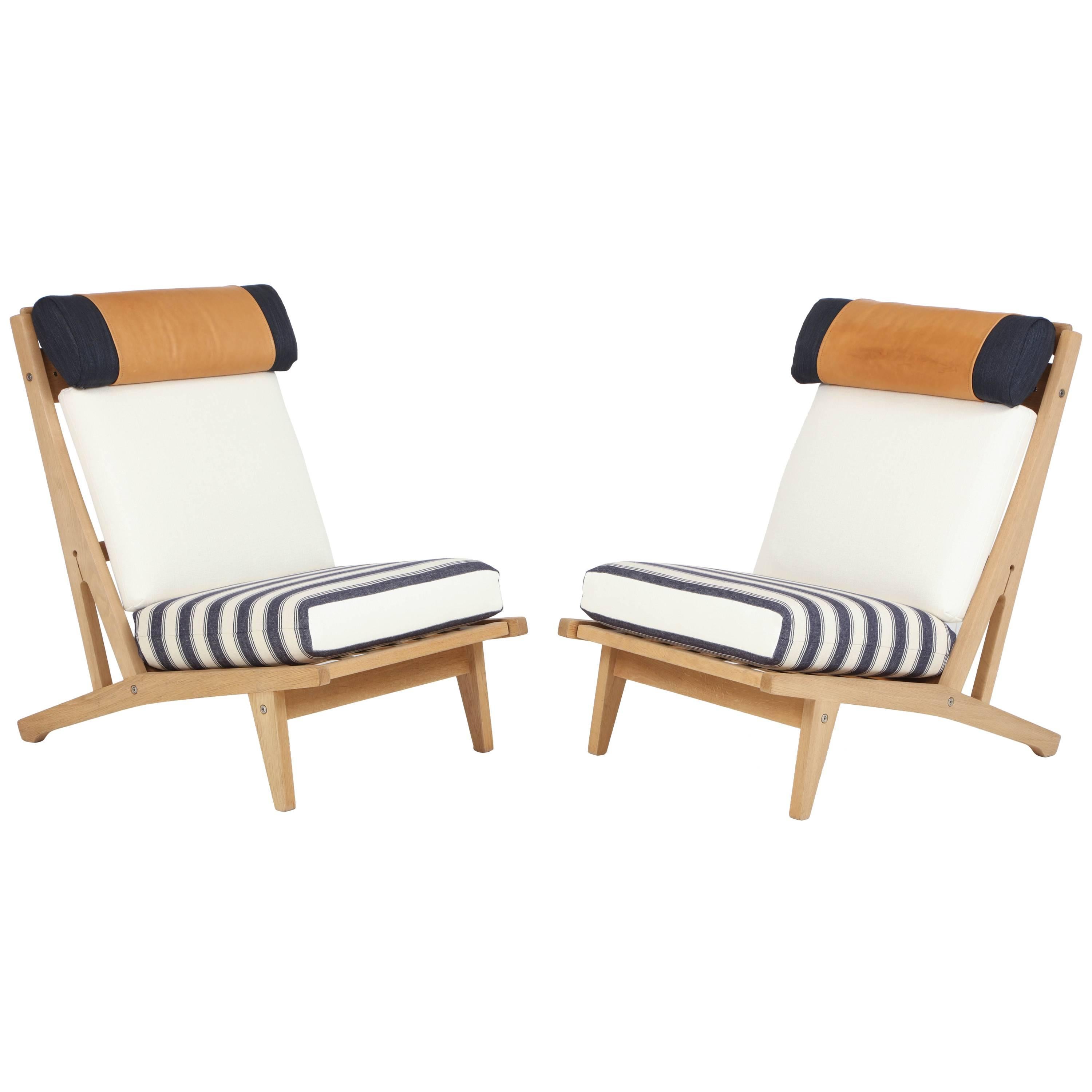 Pair of Hans J Wegner GETAMA Lounge Chairs, circa 1960s