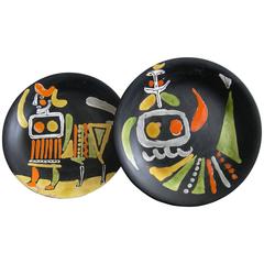 Pair of Roger Capron Vallauris Ceramic Plates, circa 1960, Picasso Style