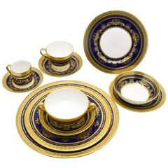 Minton Extensive Pristine Dinner Service Cobalt Blue and Gold 232 Pieces 2